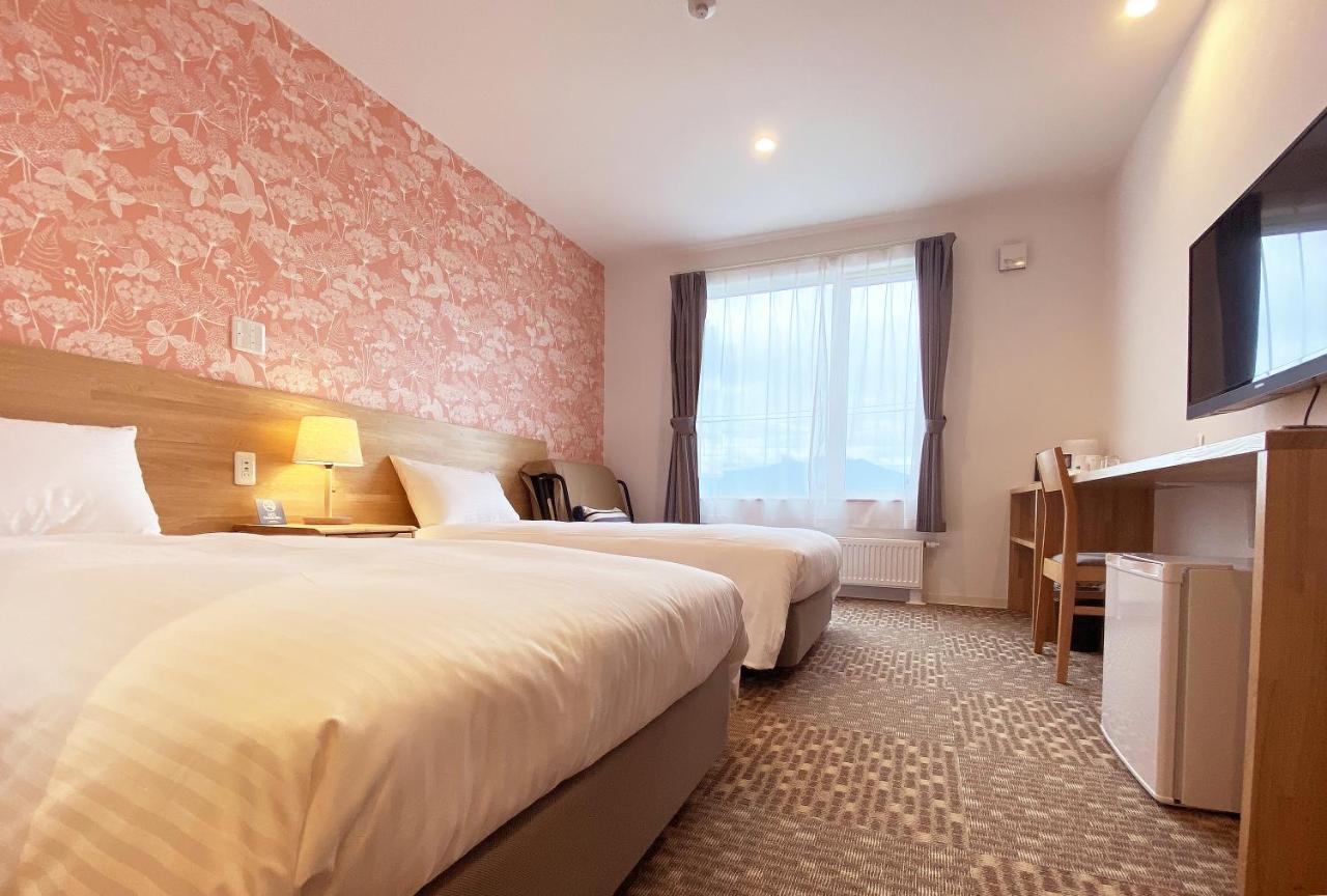 Hotel Hanafuji Inn Nakafurano Εξωτερικό φωτογραφία